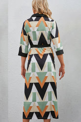 Robe midi imprimée à manches trois-quarts et nouée